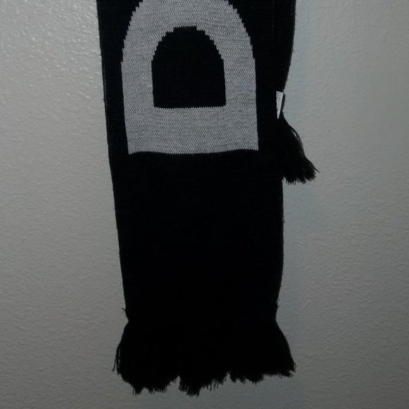 Deftones Hooligan Euro Soccer Scarf Fringe Scarf - Picture 3 of 4
